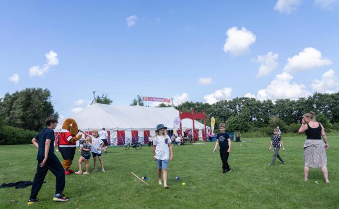 /media/fqviv1cn/familielejr-2025.jpg?width=680&height=420&v=1db6b35e240d520